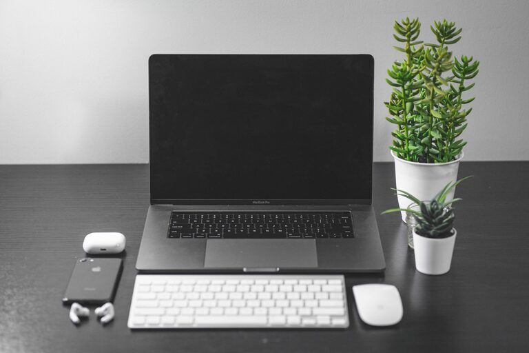 Tips for Organizing a Clutter-Free and Productive Home Office Space
